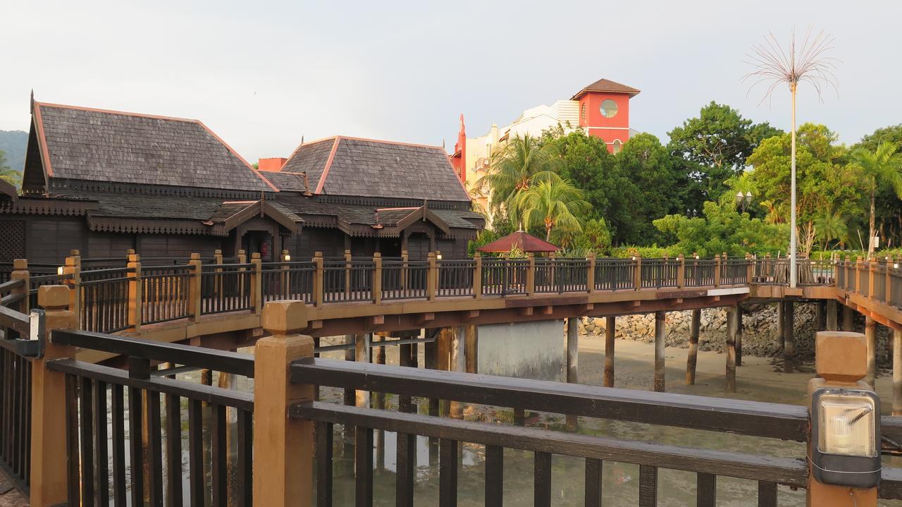 Langkawi Lagoon Resort Water Chalet Pantai Cenang Kültér fotó