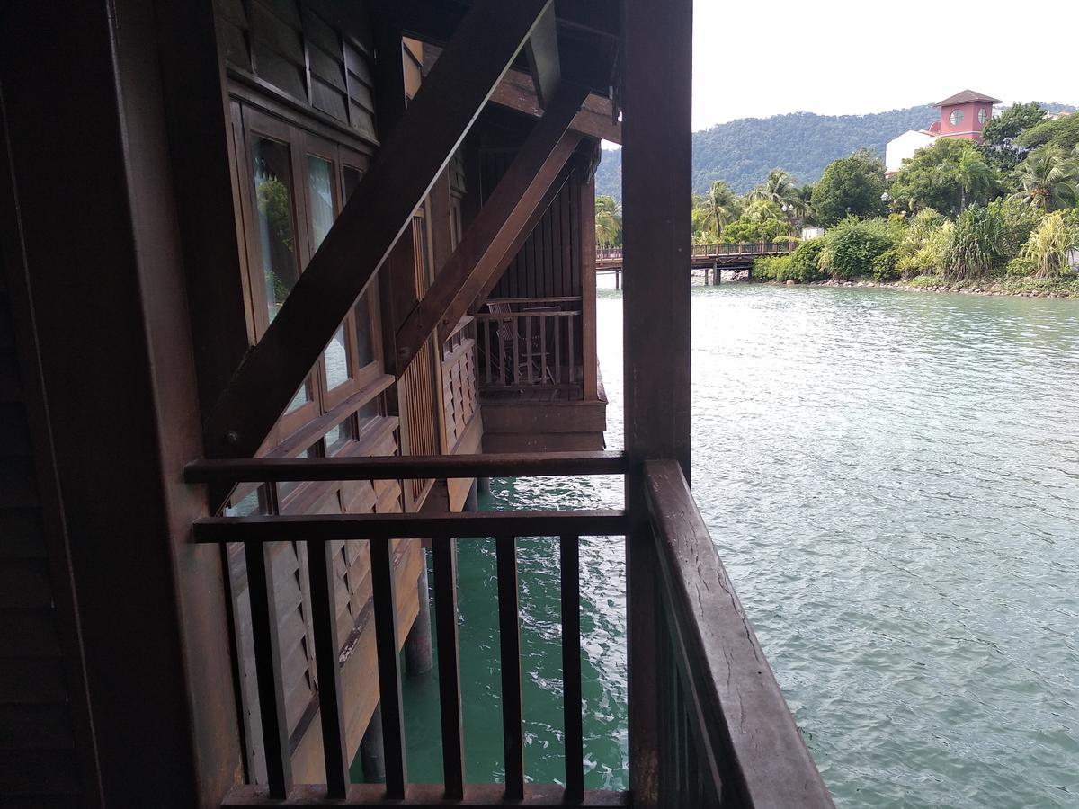 Langkawi Lagoon Resort Water Chalet Pantai Cenang Kültér fotó