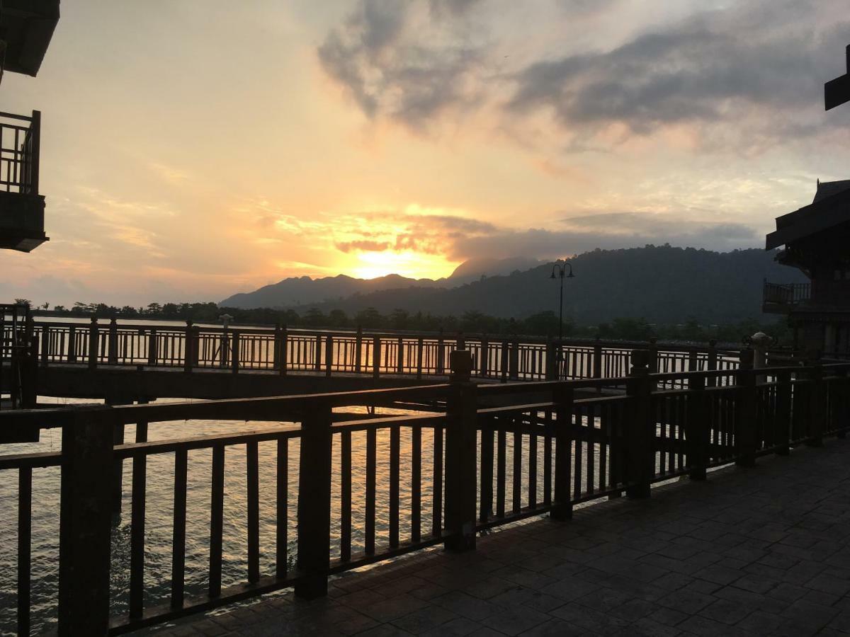Langkawi Lagoon Resort Water Chalet Pantai Cenang Kültér fotó